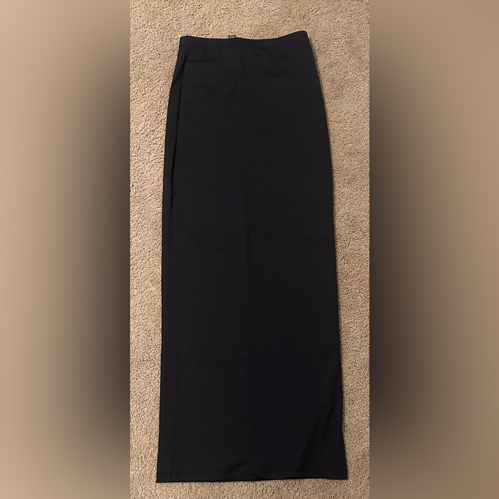 Skims long skirt M